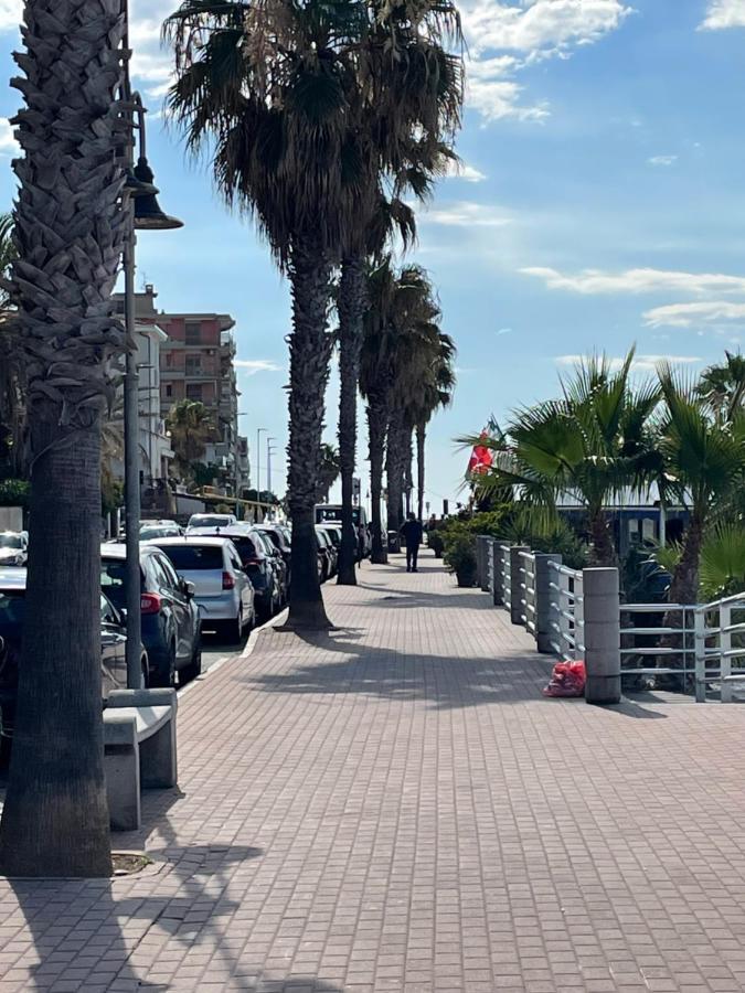 Casa Aiga Marina Appartement Ventimiglia Buitenkant foto