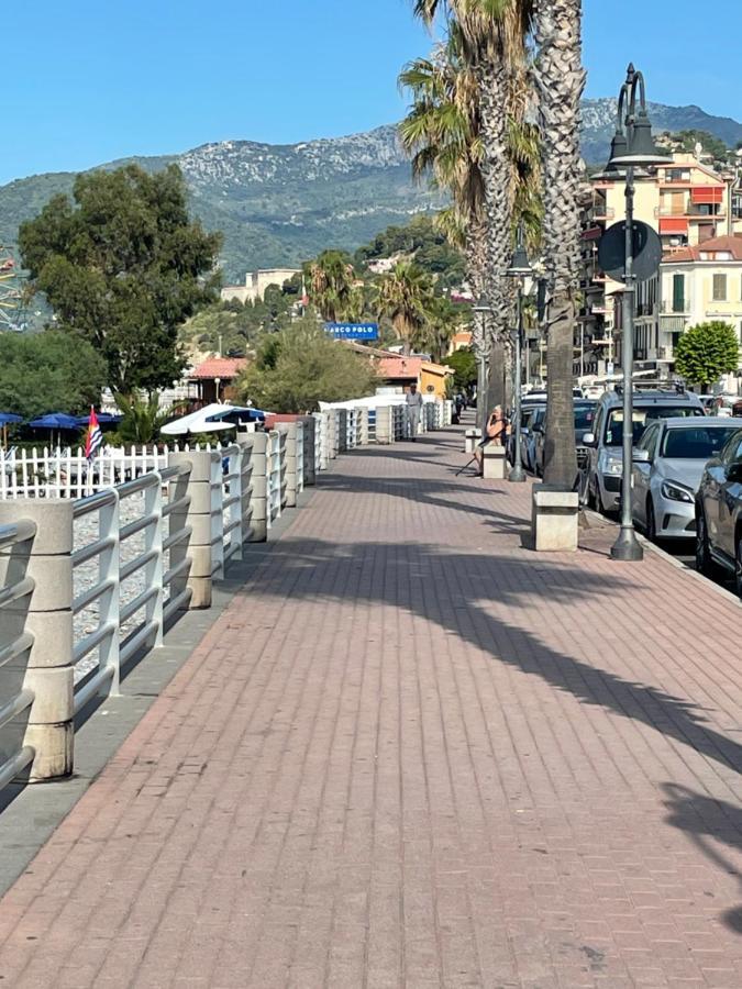 Casa Aiga Marina Appartement Ventimiglia Buitenkant foto