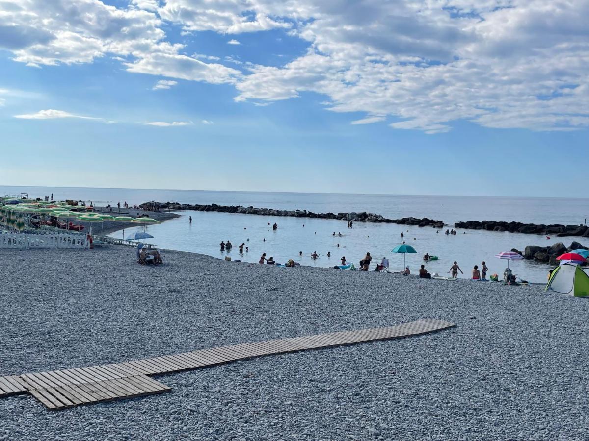 Casa Aiga Marina Appartement Ventimiglia Buitenkant foto